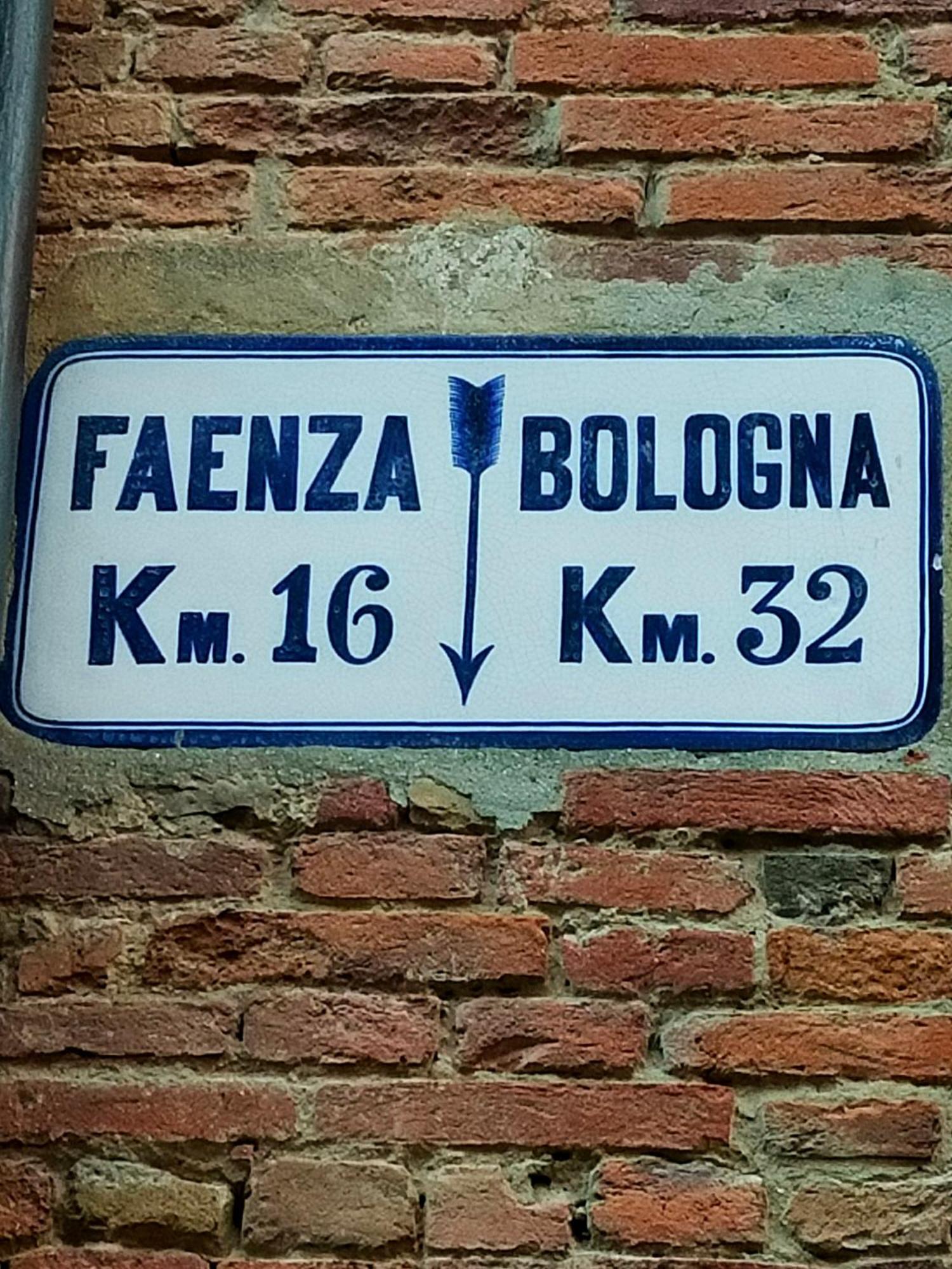 Ca' Spadoni, Centro Storico, Piano Terra, Ingresso Indipendente, Teatro, Parcheggio, Imola Exteriör bild